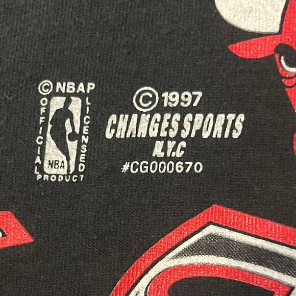 VTG Chicago Bulls 1997 NBA Champions T Shirt Mens XL RARE Changes Sports Black - Picture 3 of 6